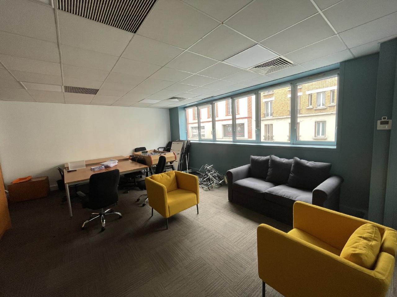Bureau Saint-Ouen 300m² Location bureau Saint-Ouen Seine-Saint-Denis OLBUR2313735 4